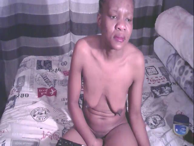 Live sex webcam photo for Sexybooty85 #262496309