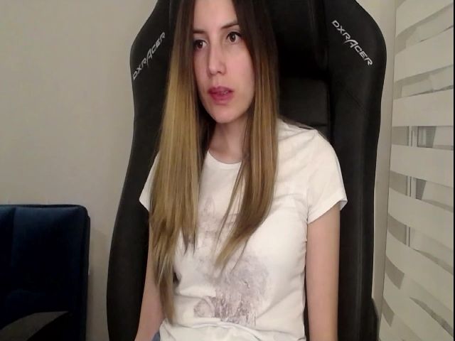 Live sex webcam photo for Alanaa_New #265325128