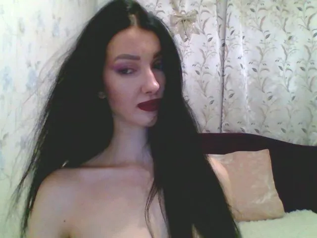 Live sex webcam photo for GirlPlayy #252665831
