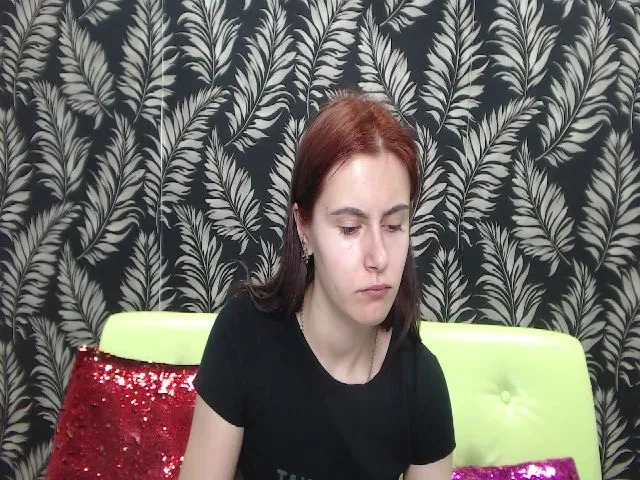 Live sex webcam photo for MollyTravis #257898638