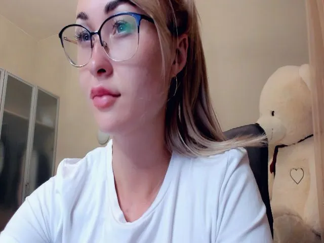Live sex webcam photo for Mistress_Eva_ #255427307