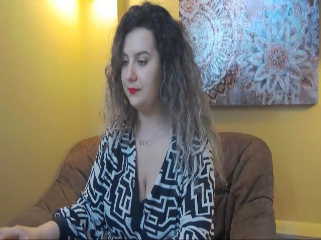 Live sex webcam photo for CurlyVibe #253648403