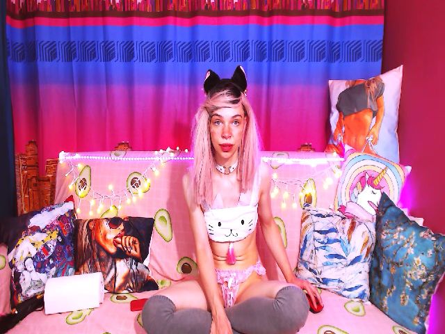 Live sex webcam photo for Lolly_Goddess #258587400