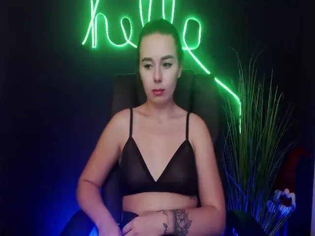 Live sex webcam photo for DinaD #265289032