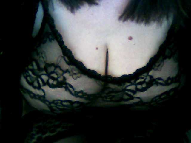 Live sex webcam photo for MadamSG #241206687