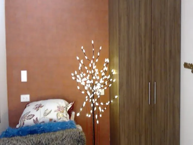 Live sex webcam photo for Forevermanu #260677775