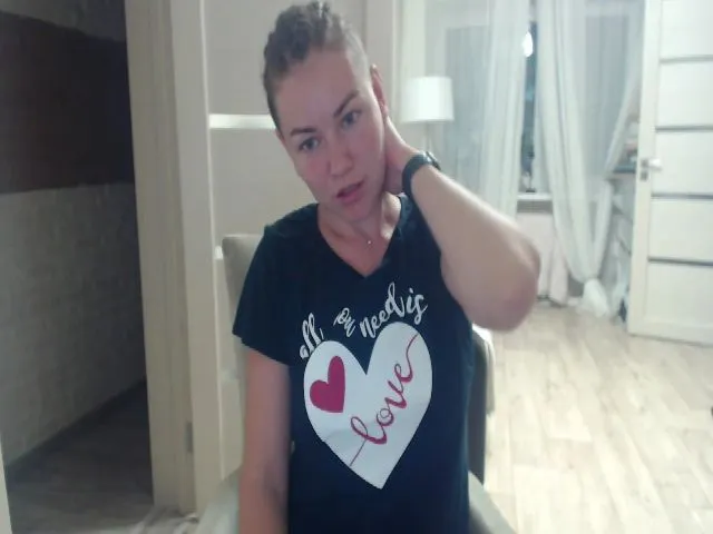 Live sex webcam photo for Alexisweets #256960669