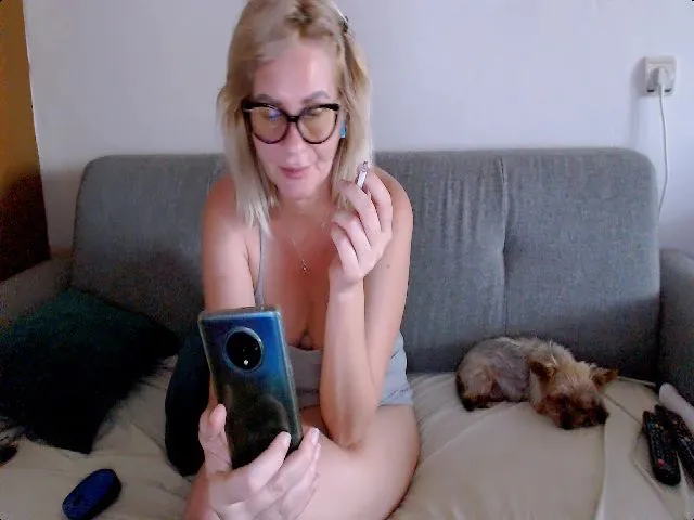 Live sex webcam photo for Stephycute #261434296