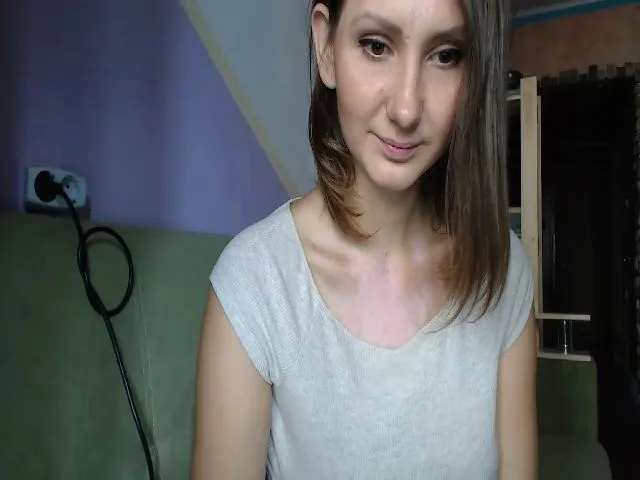Live sex webcam photo for NikkiKiss_ #261873250