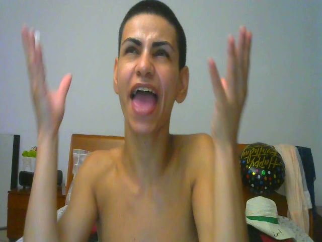 Live sex webcam photo for SONYABRUNETTE #264426190