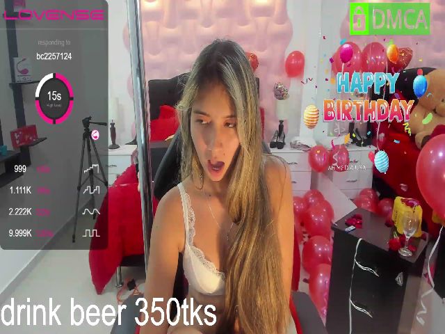 Live sex webcam photo for Annasshim_ #263330899