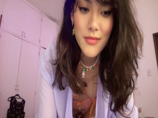 Live sex webcam photo for GueishaLulu #256581085