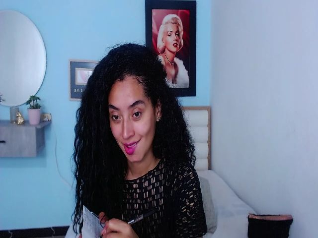 Live sex webcam photo for Jade_lee88 #260621318