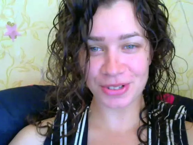 Live sex webcam photo for SofiAmeli #252809224