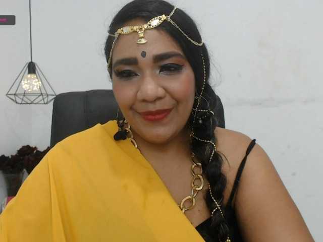 Live sex webcam photo for IndianMama #241380025