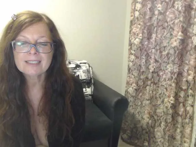 Live sex webcam photo for HelenBerg #250734209