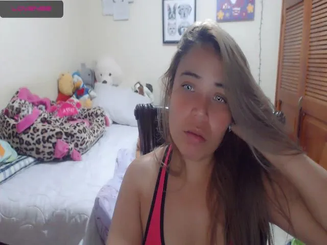 Live sex webcam photo for Meganhill_ #264594907