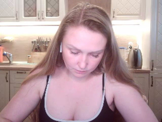 Live sex webcam photo for JaneGrey111 #257722910