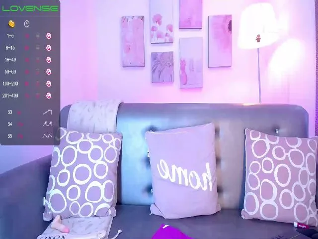 Live sex webcam photo for AiriKim #265319673