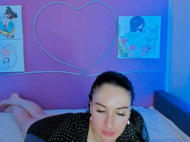 Live sex webcam photo for Lilly_Shine #263548633