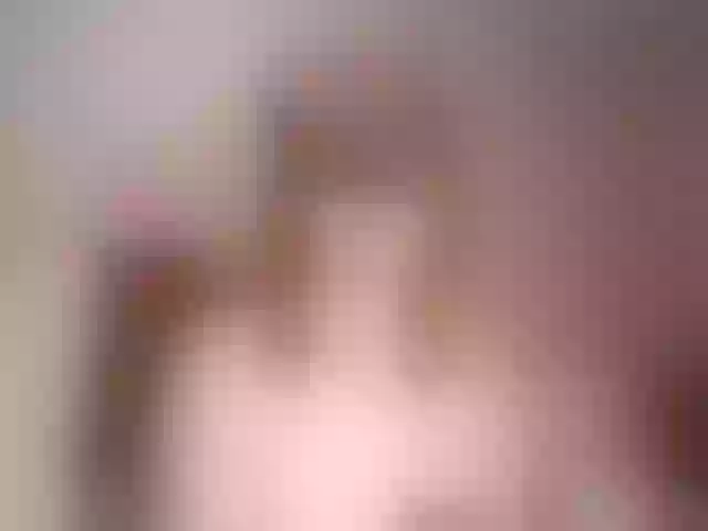 Live sex webcam photo for leeloofire #243207129