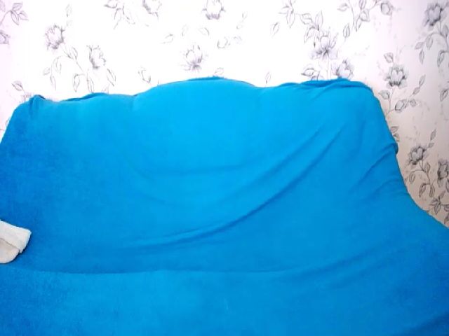 Live sex webcam photo for GabyKlum #258535078