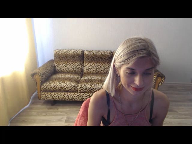 Live sex webcam photo for SexyBeatriice #259818715