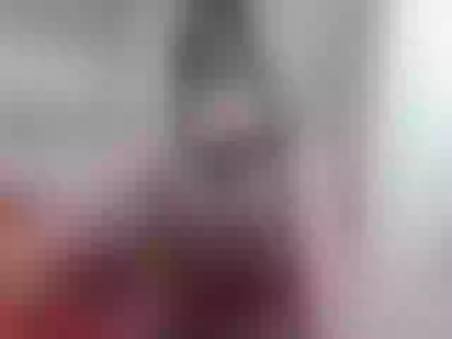 Live sex webcam photo for JullieMilf #264975287