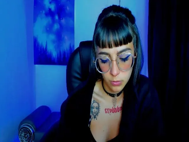 Live sex webcam photo for Angelsiinner #263135104