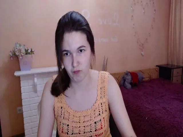 Live sex webcam photo for LiliBrendon #253827481