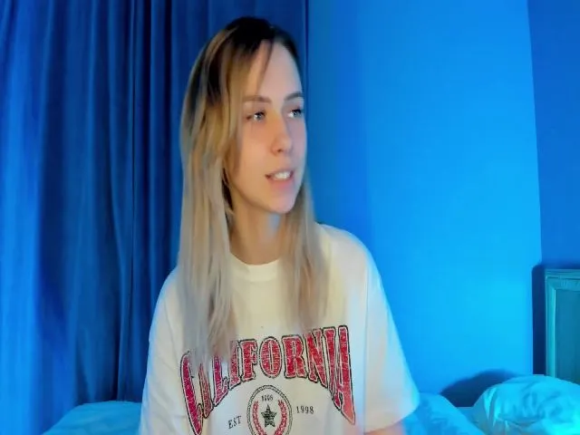 Live sex webcam photo for Jumphigherr #263818686