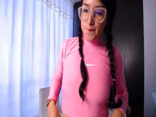Live sex webcam photo for Hellenn #256514986