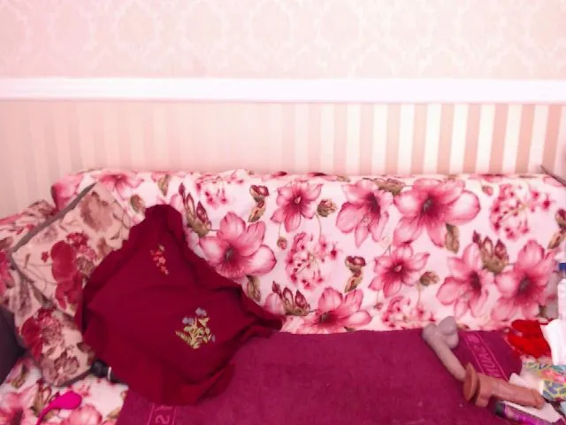 Live sex webcam photo for BraveSpirit4u #261298534