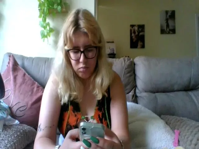 Live sex webcam photo for cozychristine #253528651