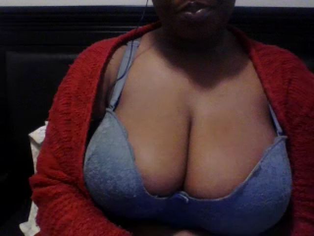 Live sex webcam photo for TheMajestibbb #255005259