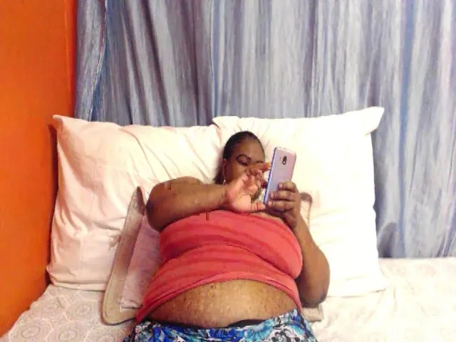 Live sex webcam photo for Sweetnozie #264792213