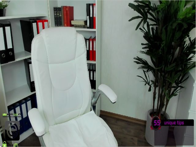 Live sex webcam photo for Raisawest #254102391