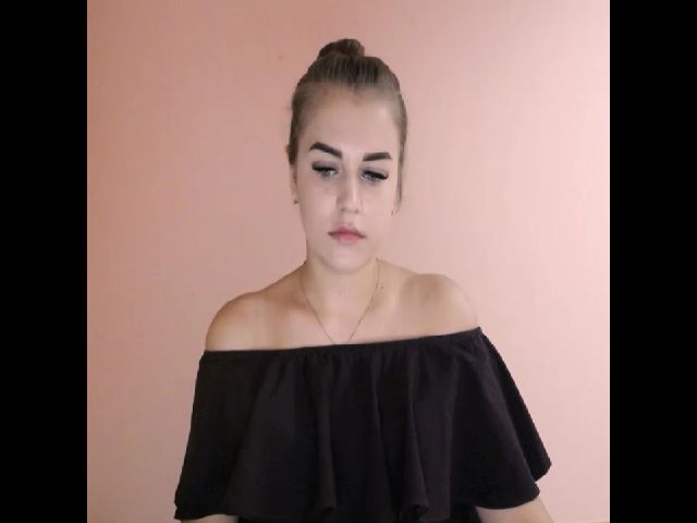 Live sex webcam photo for TaliaKristen #258788089