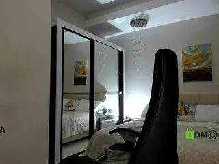 Live sex webcam photo for Colette1W #240811471