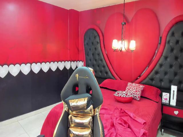 Live sex webcam photo for EvaMistreess #252731959