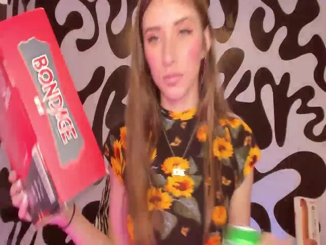 Live sex webcam photo for AlessaKitty #262199634