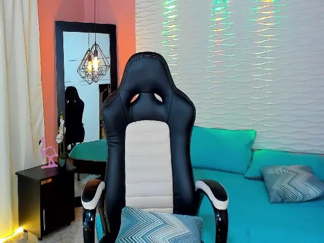 Live sex webcam photo for IsabelaBrown #261710630