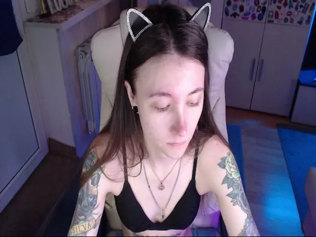 Live sex webcam photo for KeyshaLush #258542706