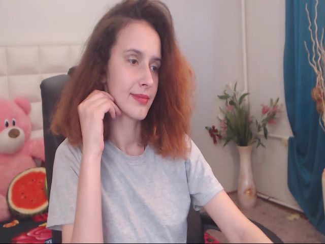 Live sex webcam photo for IrisNichols #264664727