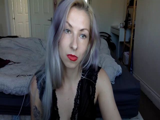 Live sex webcam photo for LeaVixx #254528786