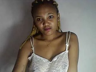 Live sex webcam photo for rayanah5670 #241925851