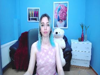 Live sex webcam photo for CutePeach4U #251983357