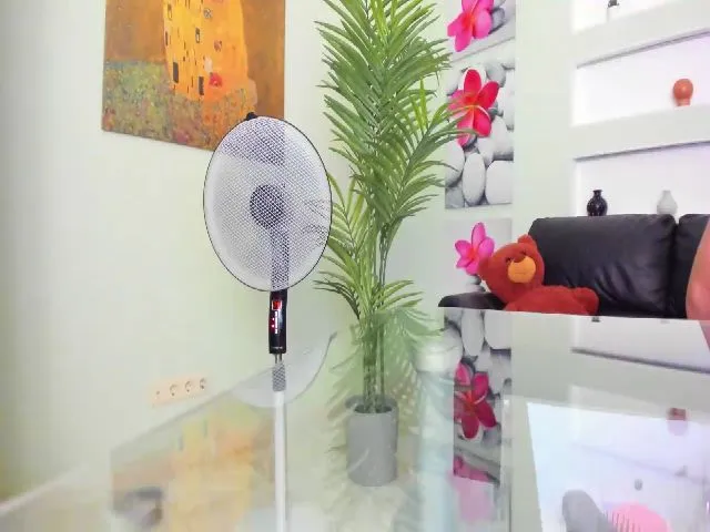 Live sex webcam photo for BountyVelery #255239286