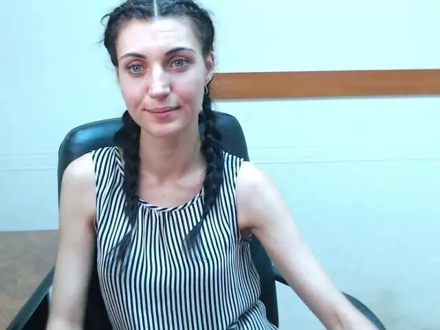 Live sex webcam photo for Miss_Vivian #252308866