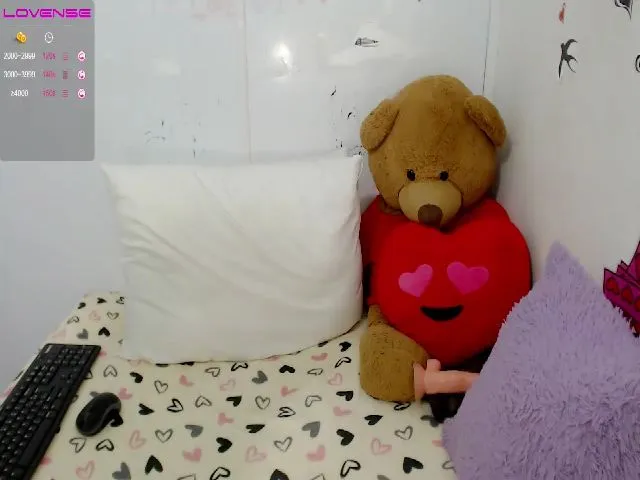 Live sex webcam photo for Clarissa___ #259000890
